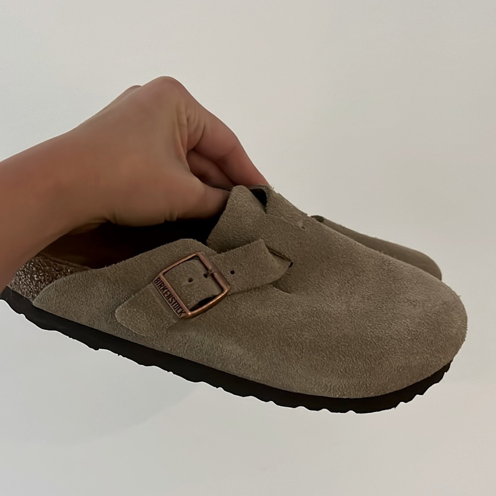 Birkenstock Boston 38 / 7 Taupe Suede Like New!